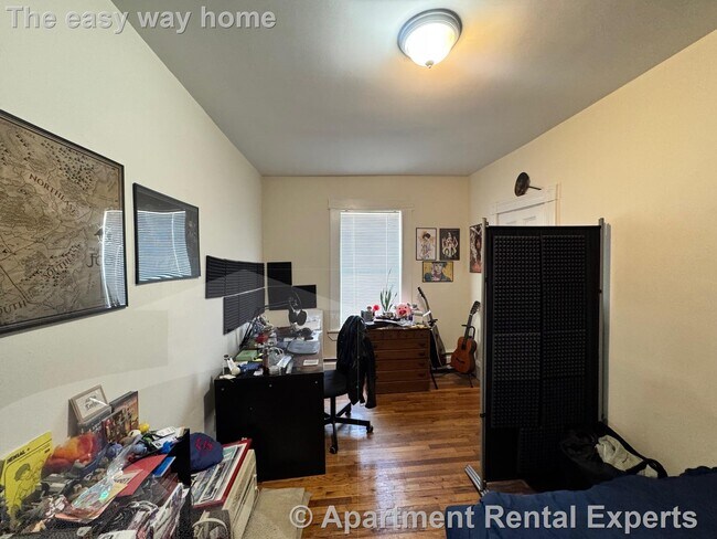 Building Photo - 545 Somerville Ave