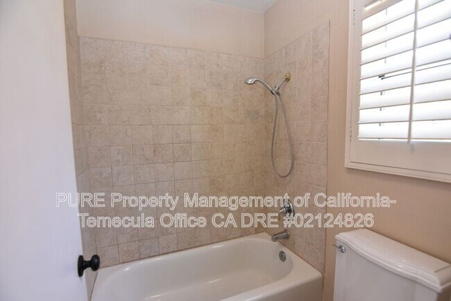 Building Photo - 39265 Corte Pluma