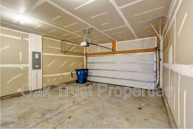 Building Photo - 1368 Wild Goose Trail