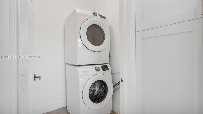 Building Photo - 4991 SW 135th Ave