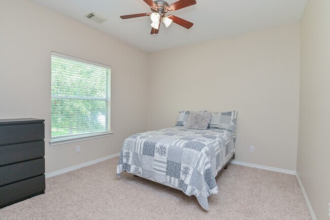 Building Photo - 7218 Spring Run Ln