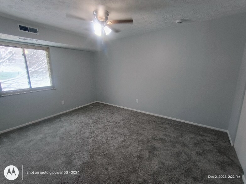 Building Photo - 5240 Emil Ave SW