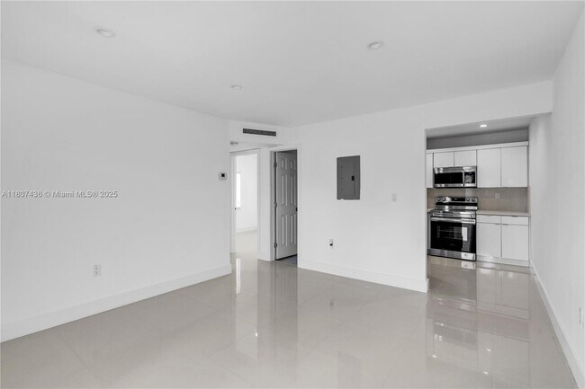 Building Photo - 21845 Goulds Ave