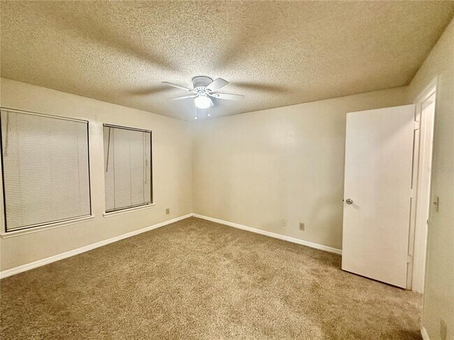 Building Photo - 5968 Westgate Dr