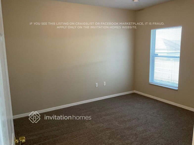 Building Photo - 910 Cumberland Dr