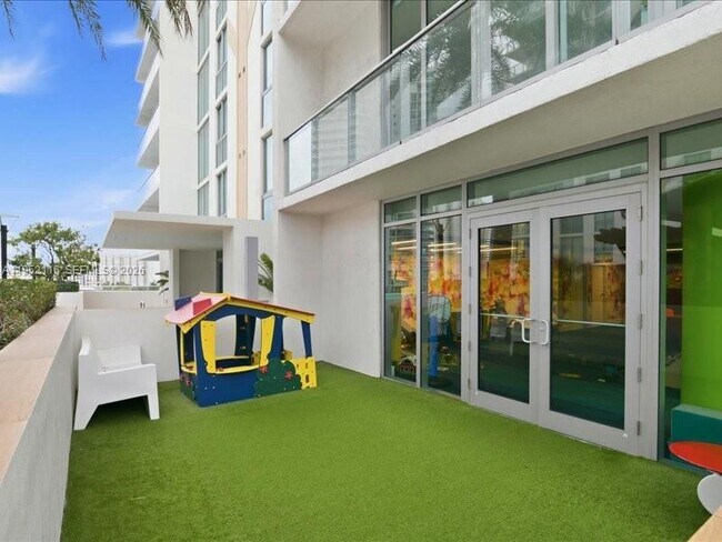 Building Photo - 330 Sunny Isles Blvd