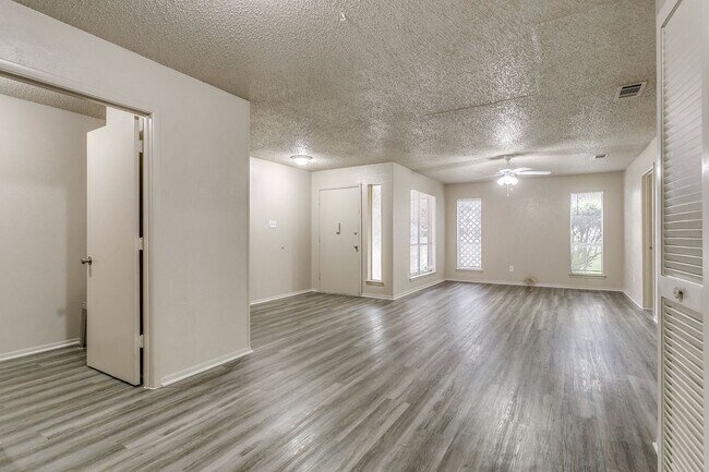 Building Photo - $99 FIRST MONTH'S RENT