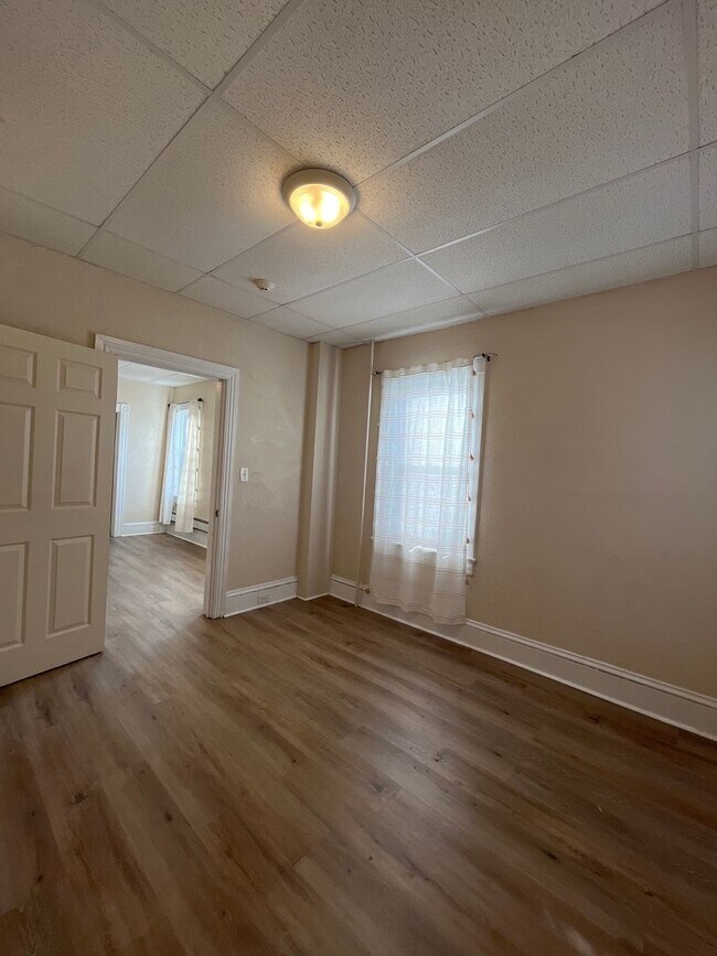 Building Photo - 1225 Lehigh St