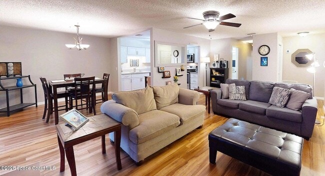 Building Photo - 9012 Brighton Ct