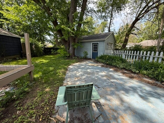 Building Photo - Inviting 2 Bed, 1 Bath Home in Peaceful Urbana Neighborhood