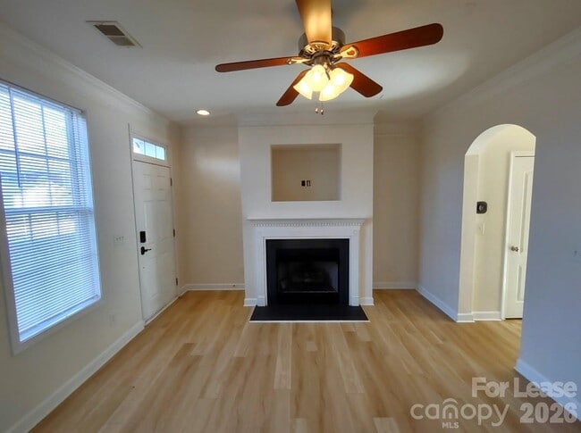 Building Photo - 8606 Beaver Creek Dr
