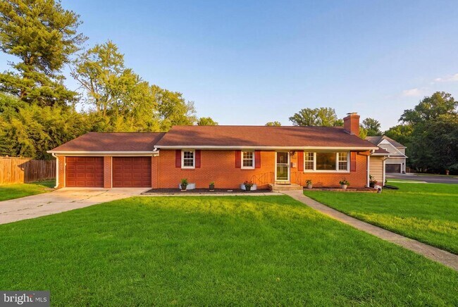 Building Photo - 1719 Melbourne Dr