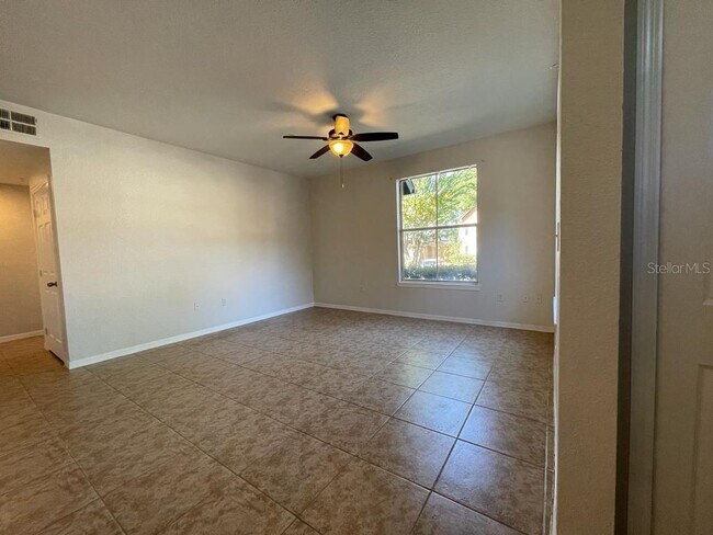 Building Photo - 6033 Westgate Dr