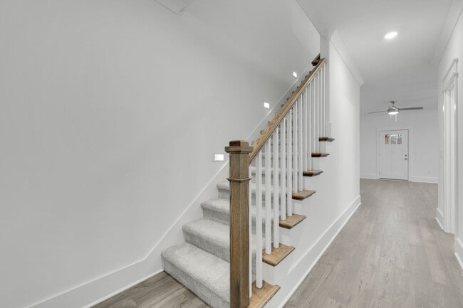 Building Photo - 609 Lee St