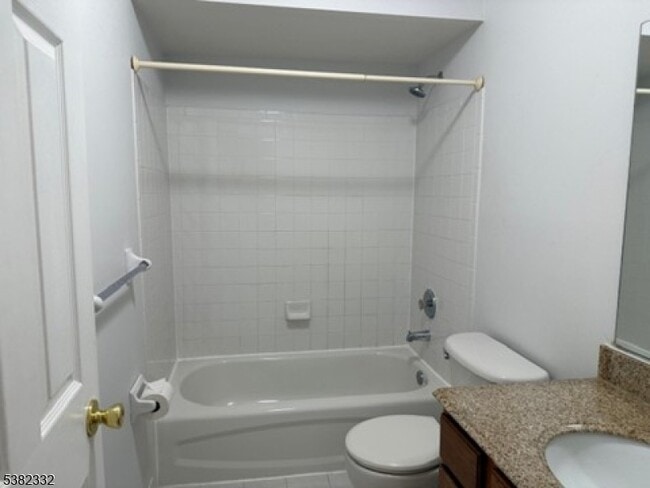 Building Photo - 8 Bateman Way