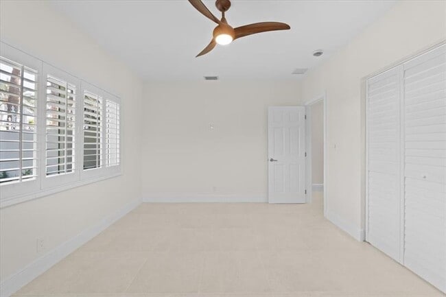 Building Photo - 1635 Seabreeze Blvd