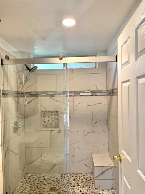 Building Photo - 101 E Olive Ave