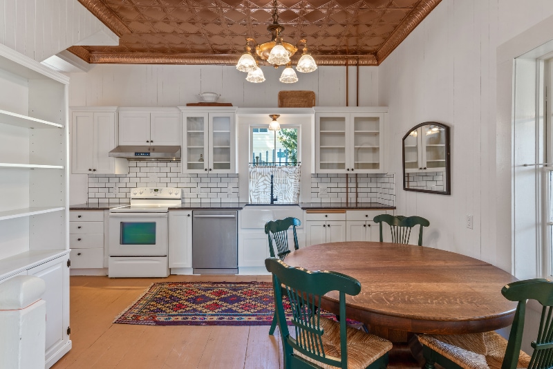 Building Photo - 1104 Madison St