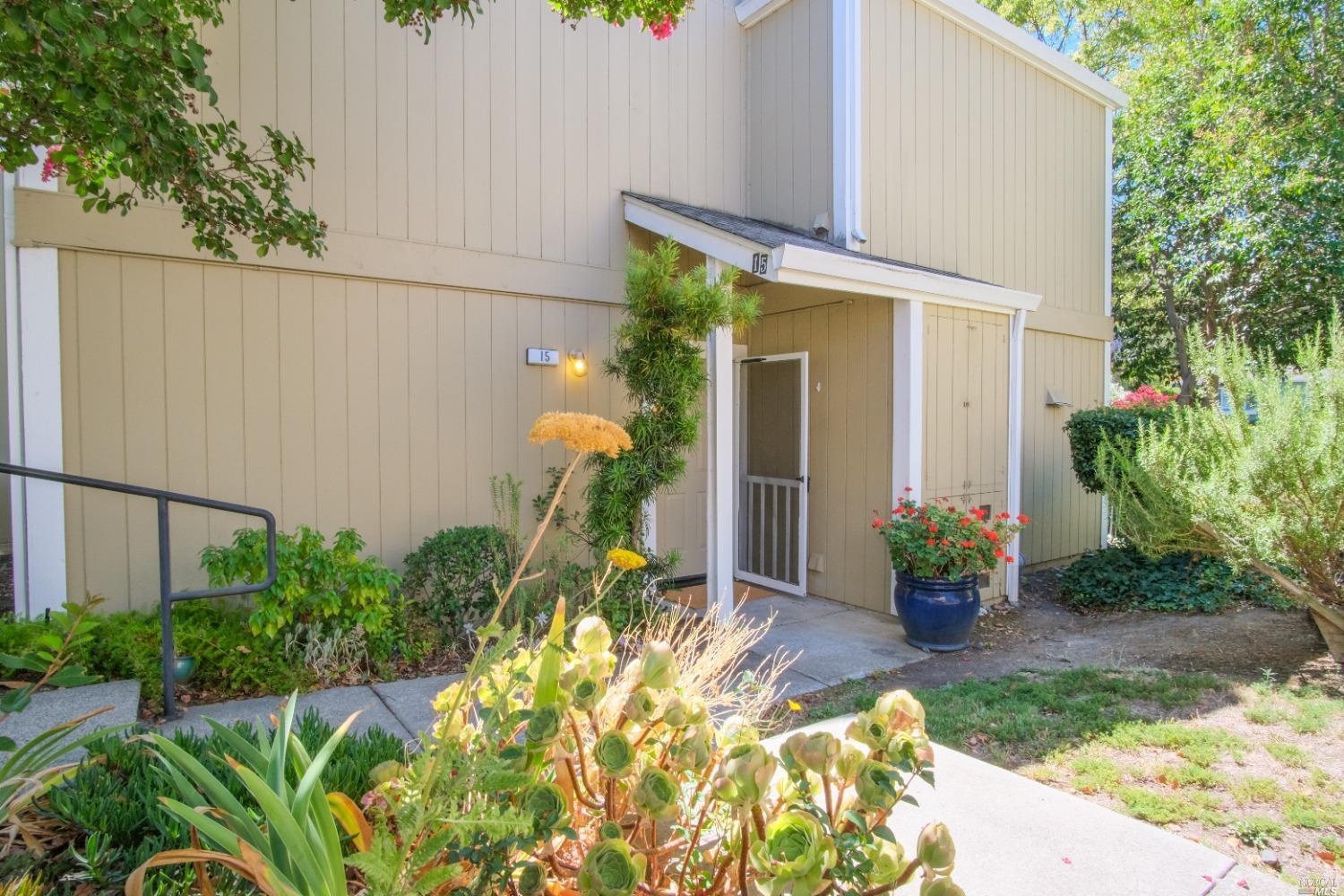 Front of unit - 15 Hector Ln