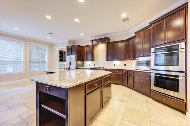 Building Photo - 4711 Derbywood Glen Ln