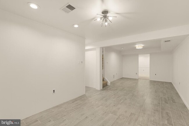 Building Photo - 1318 Round Oak Ct