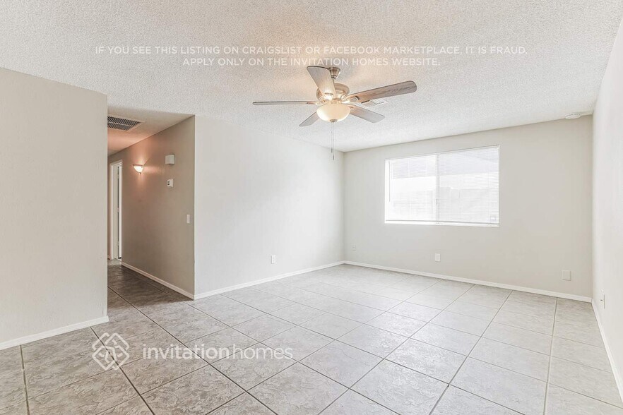 Building Photo - 1616 W Los Arboles Pl