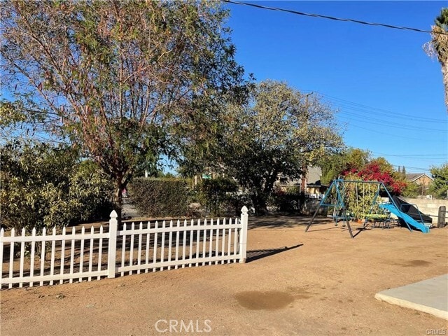 Building Photo - 10098 Campbell Ave