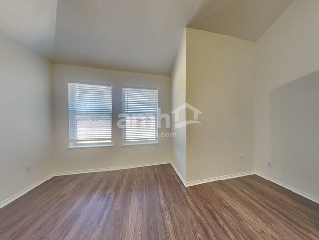 Building Photo - 1898 Barton Springs Dr