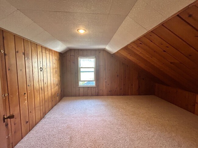 Building Photo - 505 Camas Creek Loop