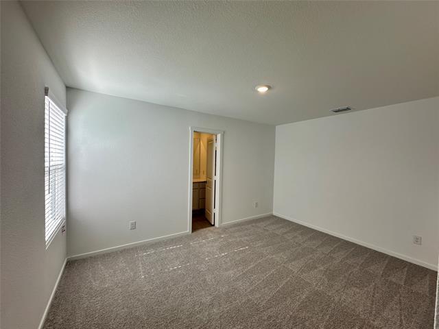Building Photo - 916 Sandhill Crane Ln