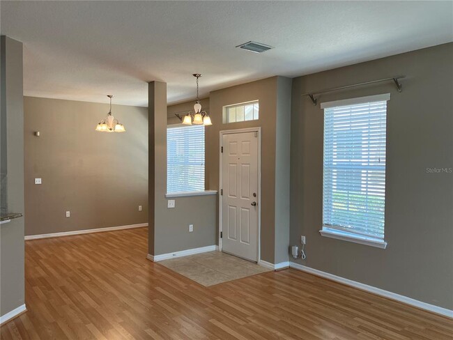 Building Photo - 7001 Interbay Blvd