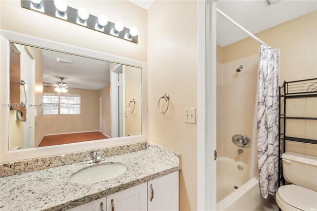 Building Photo - 5263 SW 121st Ave