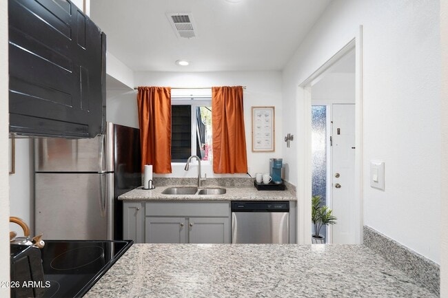 Building Photo - 4701 N 68th St