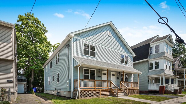Building Photo - 29 Willard Ave