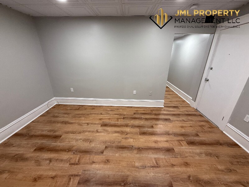 Building Photo - 321 Union St