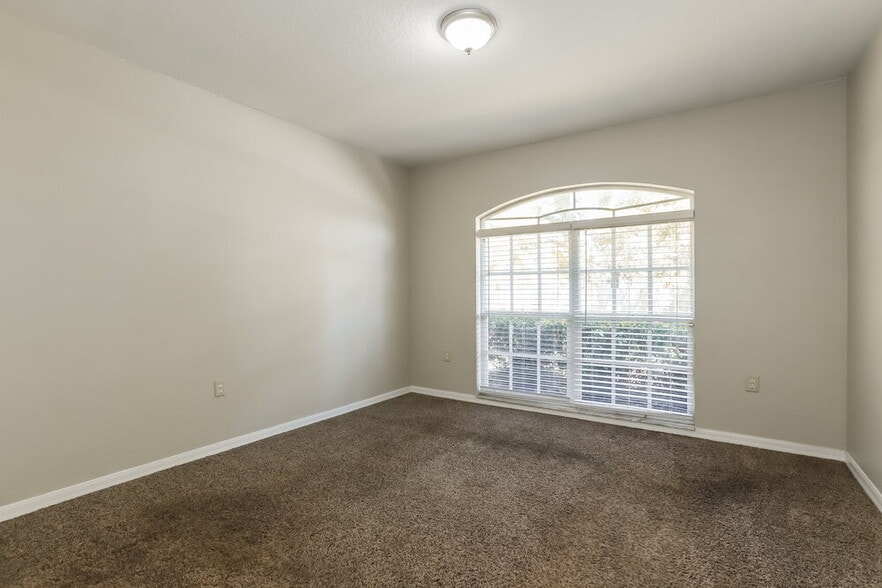 Building Photo - 5865 Daughtery Downs Loop