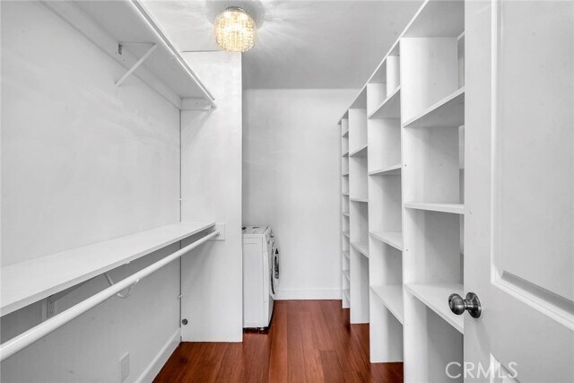 Building Photo - 531 Esplanade
