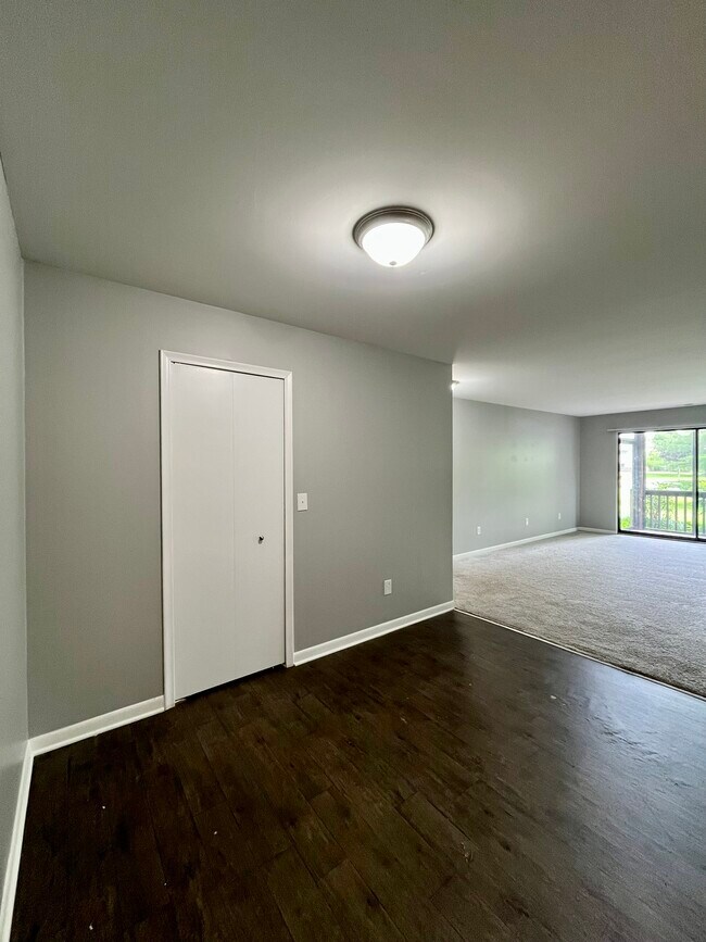 Building Photo - 10244 Nancys Blvd