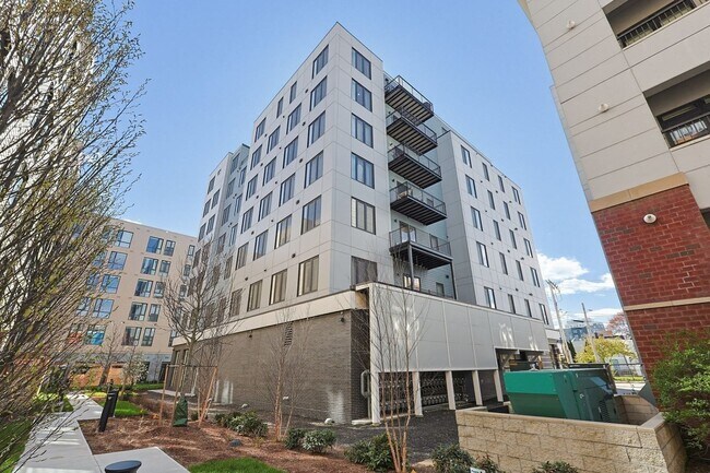 Building Photo - 30 Penniman Rd