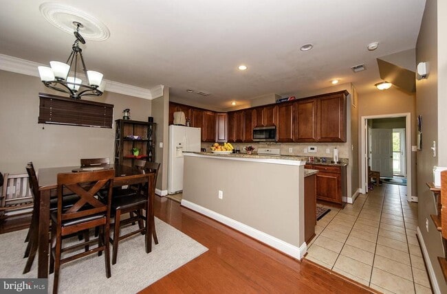 Building Photo - 16942 Chesley Pl