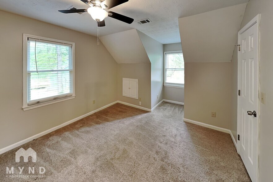 Building Photo - 2115 Grayson Ct
