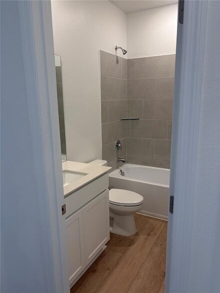 Building Photo - 4377 Vibernum Ave