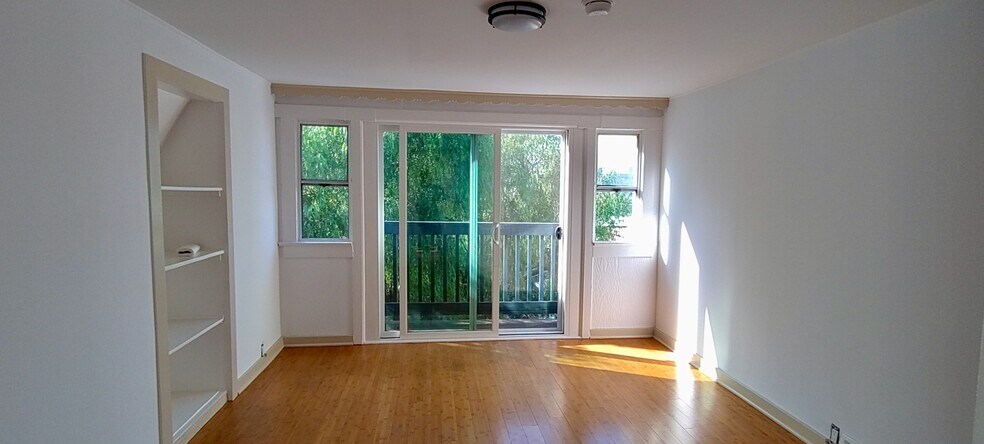 Master Bedroom 3 - 1150 Sanborn Ave. Apt C