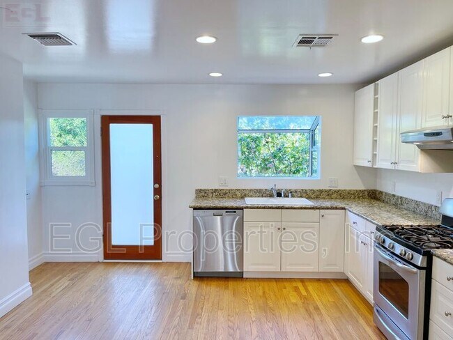 Building Photo - 10951 Massachusetts Ave