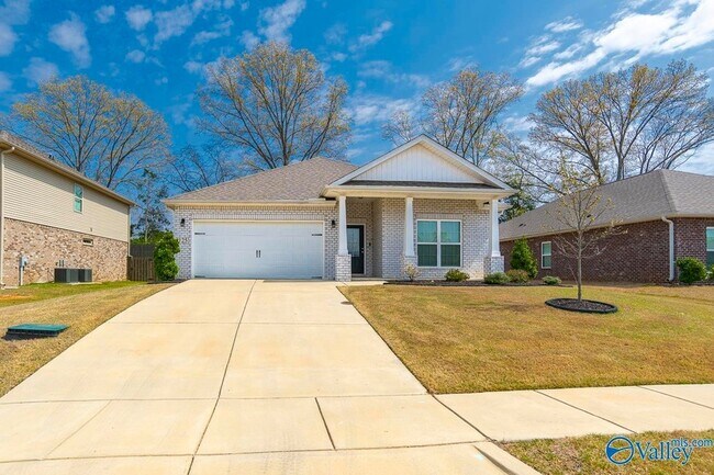 Building Photo - 125 River Springs Ct
