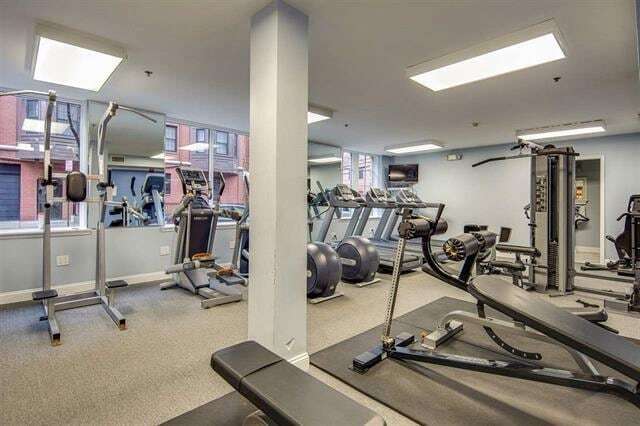 Building Photo - 501 9th St