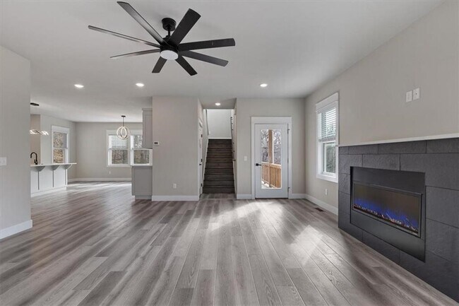 Building Photo - 3 Pickering Dr