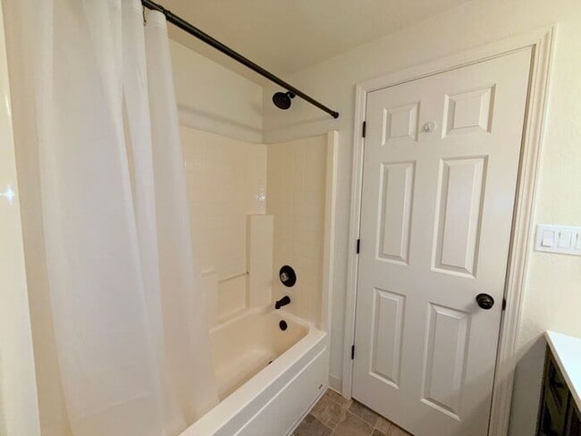 Building Photo - NW Reno Single Story House - 2 Car Garage/Fully Landscaped Yard