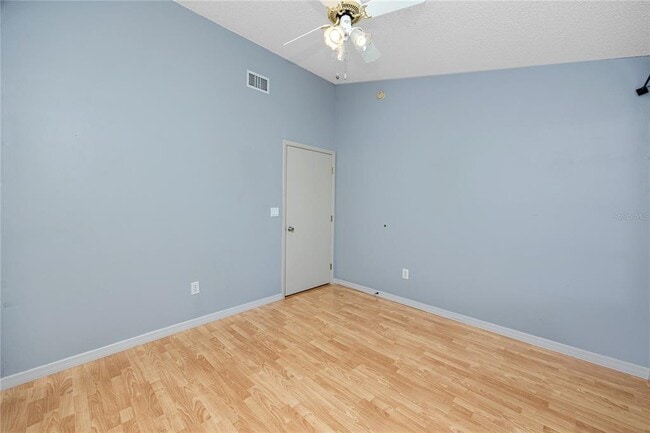 Building Photo - 2411 Bentley Dr