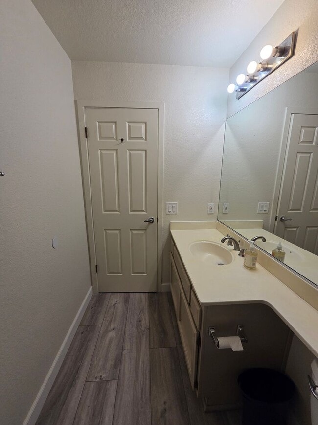 Building Photo - REDUCED!!!